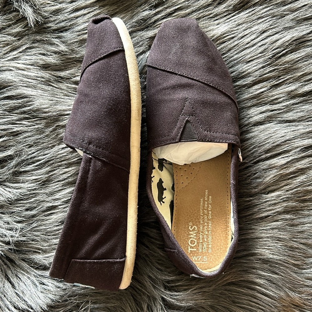 Tom‘s black canvas Alpargata shoes